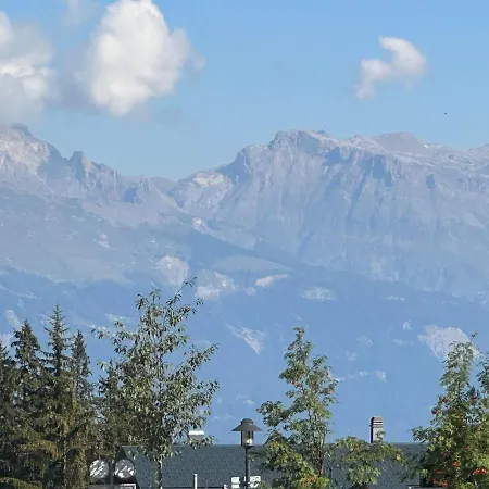 John's Отель Ле-Коллон