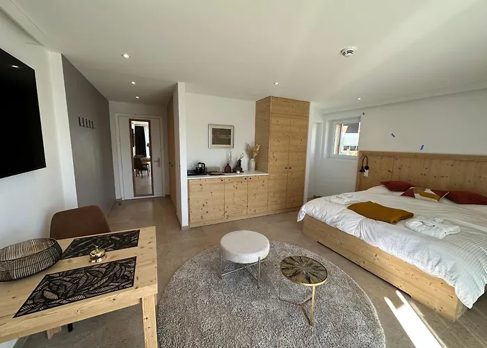 John's 4* Les Collons